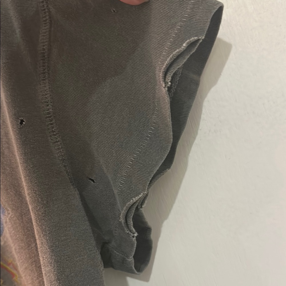 MadeWorn AC/DC Graphic Tee Gray/Black size small glitter effects - Picture 7 of 14